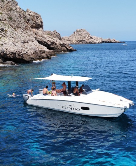 Foto Escursione Gita in barca a Favignana e Levanzo massimo 12 persone